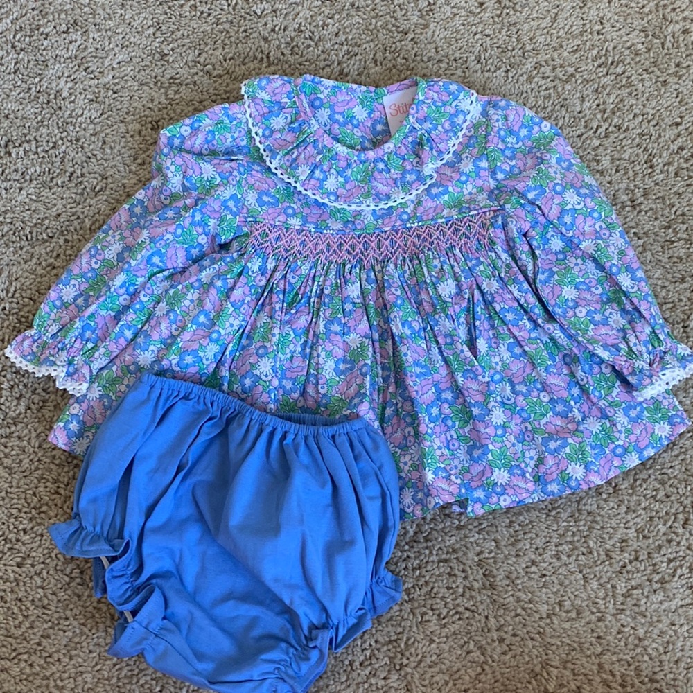 NWOT stitchy fish smocked blue, purple, green floral set
